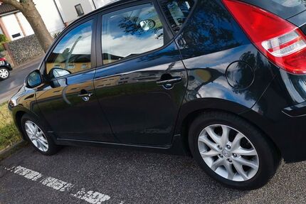 Hyundai i30 170.000 km 4.200 &euro; Walldürn 74731