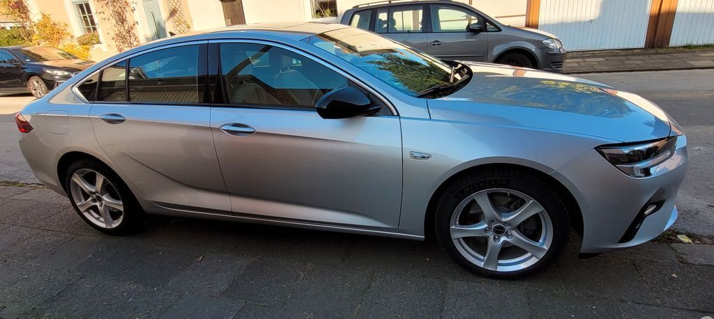 Opel Insignia 5.714 km 25.000 € Duisburg 47057