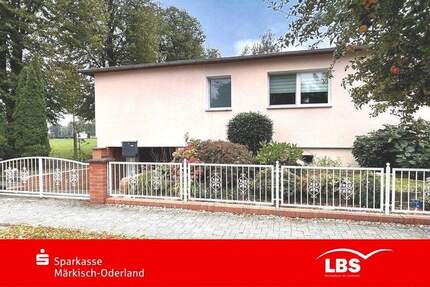 Haus Neutrebbin - 4 Zimmer, 102 m&sup2;, 240.000&euro; | Angebot:25729837