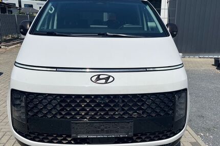 Hyundai STARIA 37.051 km 33.990 &euro; Ahrensfelde 16356
