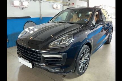Porsche Cayenne 203.000 km 27.990 &euro; Heilbronn 74080