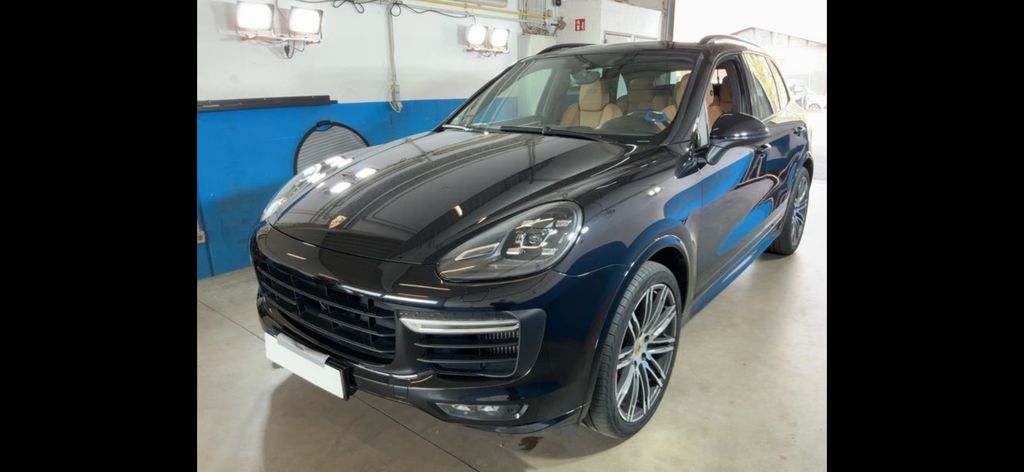 Porsche Cayenne 203.000 km 27.990 &euro; Heilbronn 74080