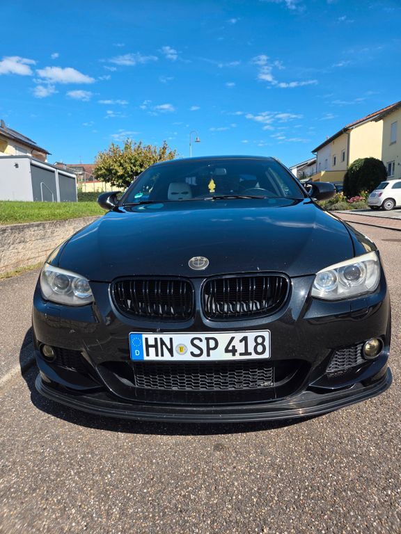 320