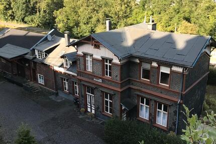 Haus Radevormwald - 9 Zimmer, 240 m&sup2;, 350.000&euro; | Angebot:27534476