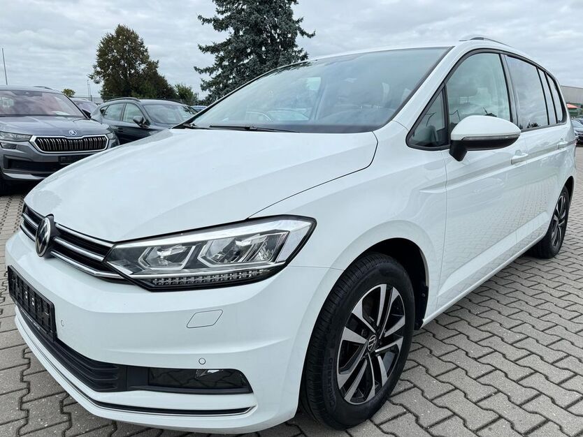 VW Touran 140.988 km 17.790 € Nabburg 92507