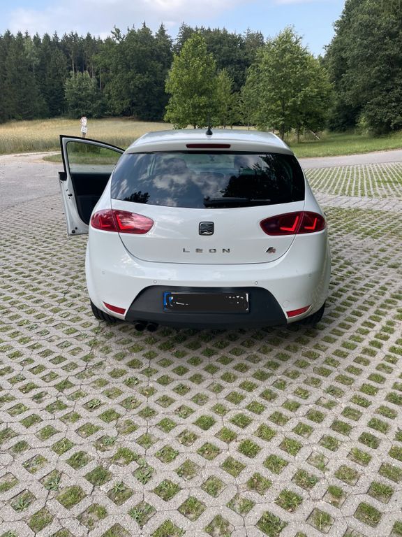 Seat Leon 147.000 km 6.810 € Kipfenberg 85110