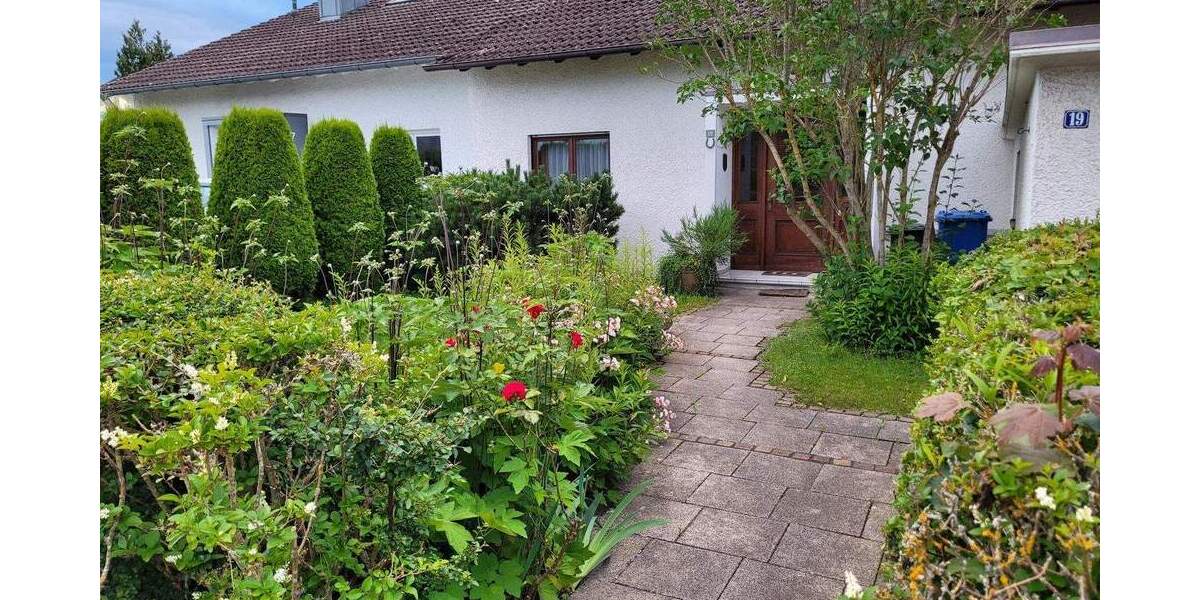 Doppelhaushälfte Pfullendorf - 7 Zimmer, 120 m&sup2;, 359.000&euro; | Angebot:25835067