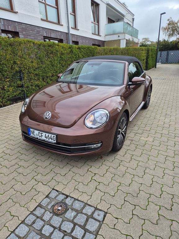 VW Beetle 116.000 km 19.900 € Meerbusch 40668