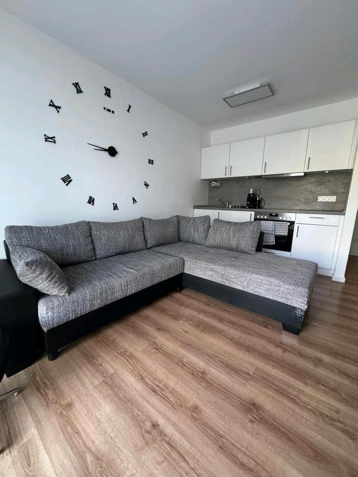 Moderne, möblierte 1. Z-Wohnung erwartet dich!
