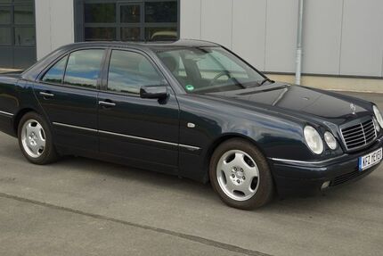 Mercedes-Benz E 320 149.850 km 7.850 € Schlettau 09487