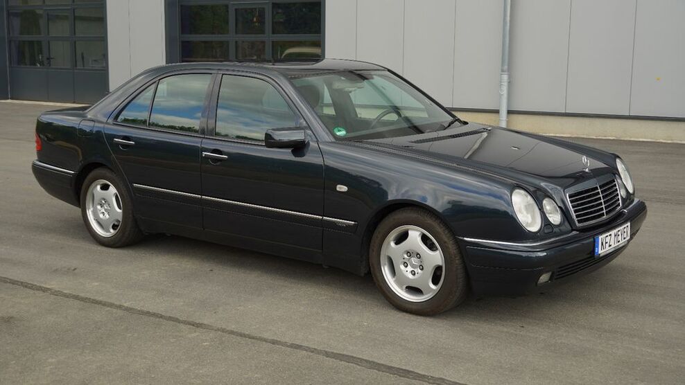 Mercedes-Benz E 320 149.850 km 7.850 € Schlettau 09487