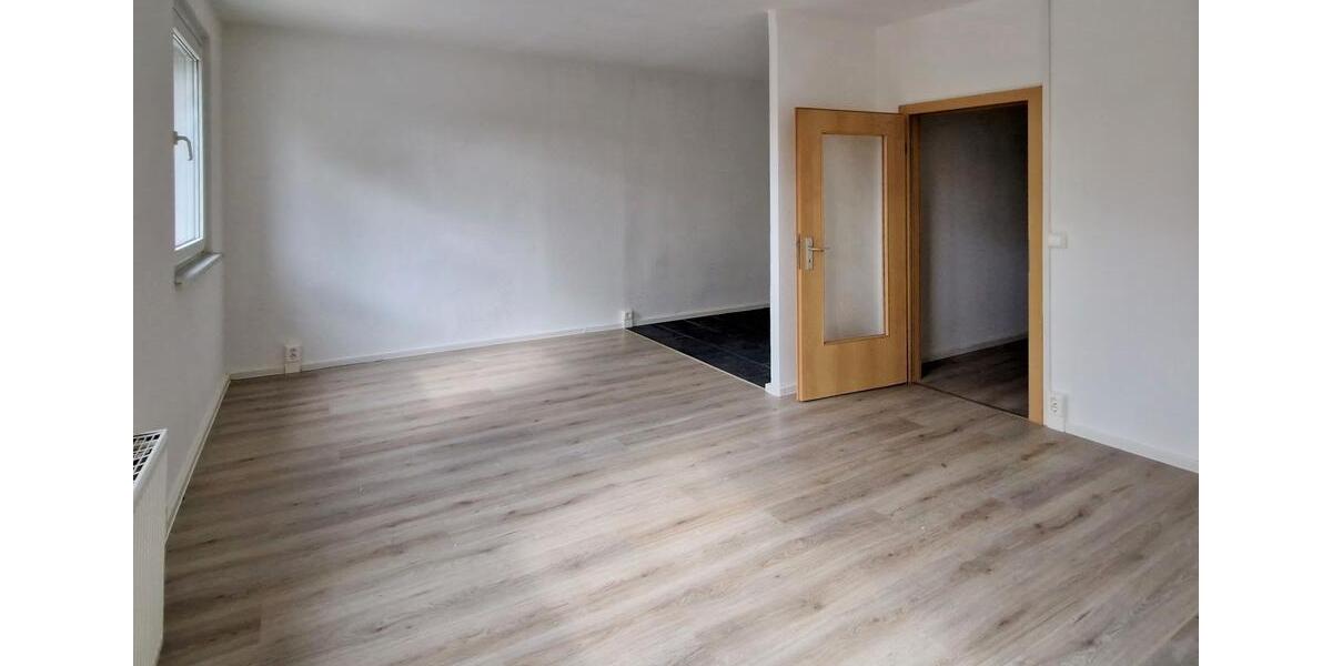 Etagenwohnung Halle (Saale) Halle-Neustadt - 4 Zimmer, 77 m&sup2;, 490&euro; | Angebot:26177809