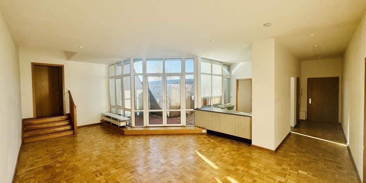 Etagenwohnung Berlin Charlottenburg - 3 Zimmer, 121 m&sup2;, 1.936&euro; | Angebot:25567451