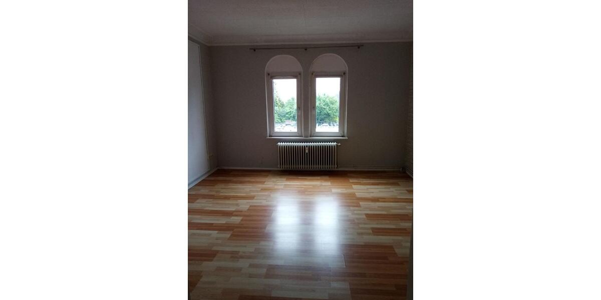 Etagenwohnung Steinheim - 4 Zimmer, 100 m&sup2;, 650&euro; | Angebot:26298755