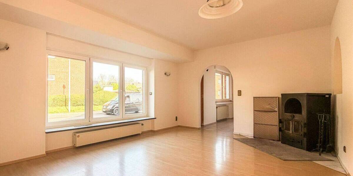 Einfamilienhaus Frechen Grefrath - 9 Zimmer, 240 m&sup2;, 769.000&euro; | Angebot:26686658