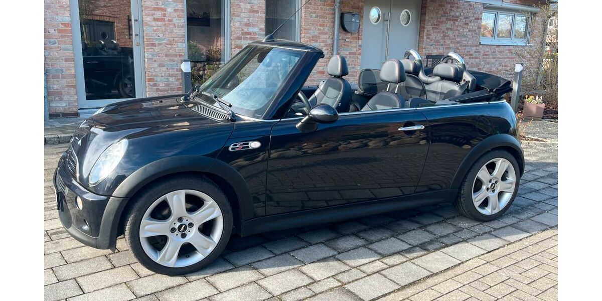 Mini Cooper S Cabrio 117.000 km 8.100 &euro; Sankt Peter-Ording 25826