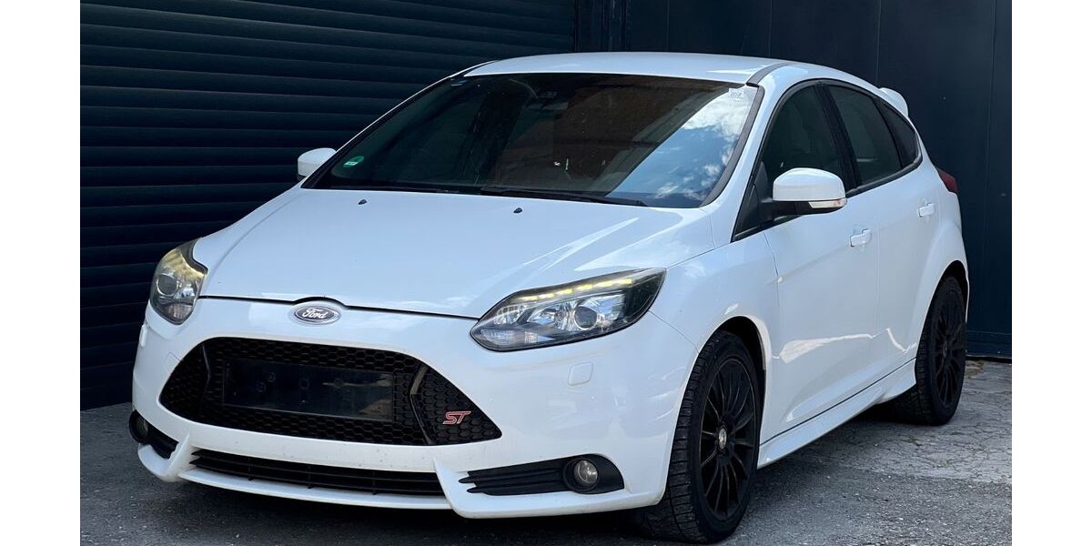 Ford Focus 245.210 km 6.980 &euro; Pfullingen 72793