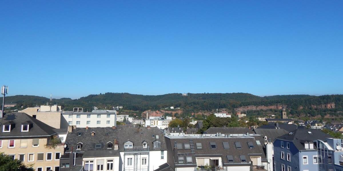 Blick über die Stadt- Altersgerechte helle Penthousewohnung an der Fußgängerzone - Einfamilienhaus Trier Nord | Angebot:25158371