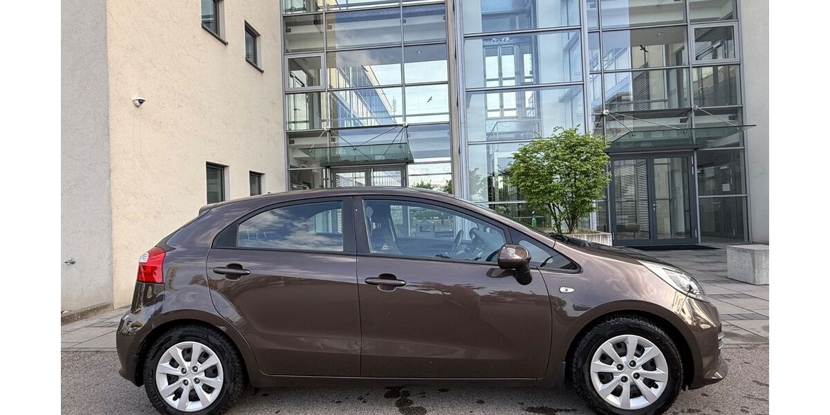 Kia Rio 115.000 km 4.000 &euro; Nürnberg 90439