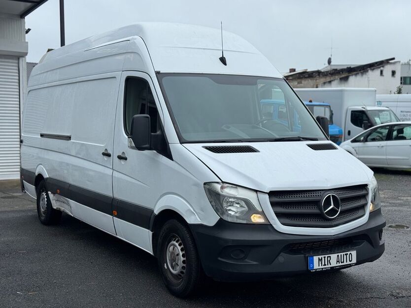 Mercedes-Benz Sprinter 173.000 km 15.900 € Sinsheim 74889
