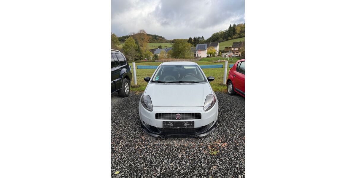 Fiat Grande Punto 179.009 km 2.490 &euro; Niederbrombach 55767