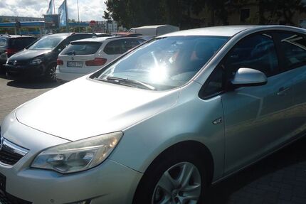 Opel Astra 81.000 km 6.999 &euro; Güstrow 18273