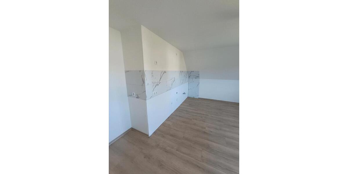 Dachgeschoßwohnung Lennestadt - 1 Zimmer, 45 m&sup2;, 420&euro; | Angebot:26335301