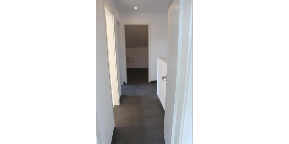 Doppelhaushälfte Burgdorf - 4 Zimmer, 135 m&sup2;, 425.000&euro; | Angebot:27120581