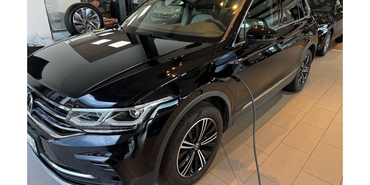 VW Tiguan 47.126 km 32.480 &euro; Bad Endorf 83093