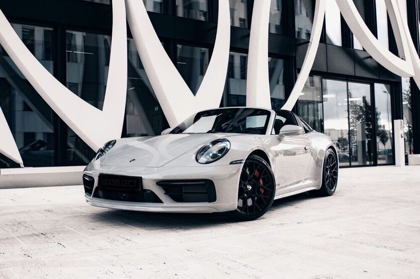 992