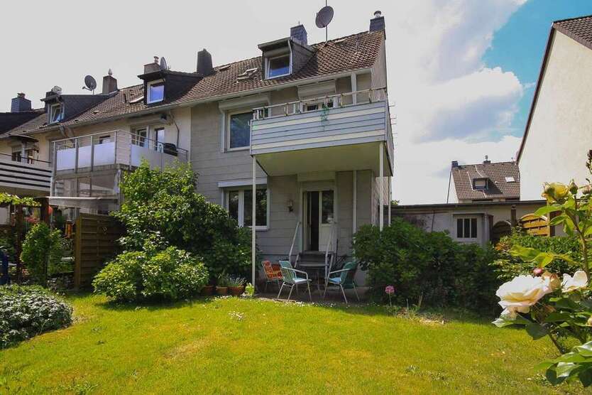 Haus zum Kaufen in Düsseldorf 395.000 € 123 m²