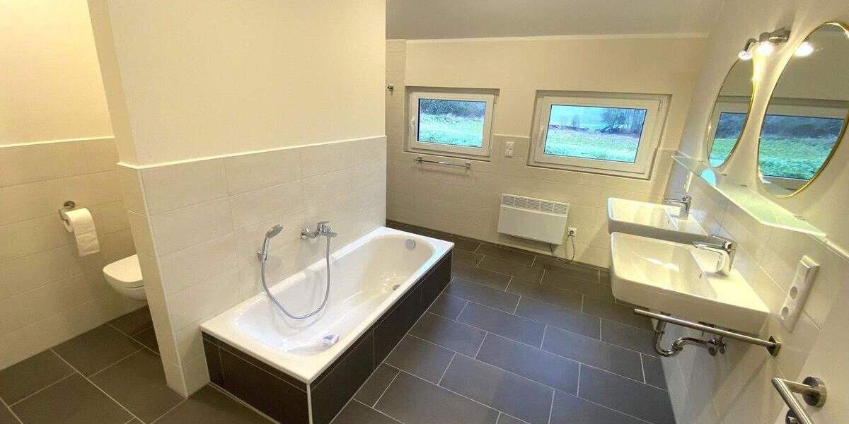 Doppelhaushälfte Ellingen - 4 Zimmer, 127 m&sup2;, 1.580&euro; | Angebot:25820767