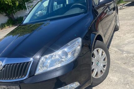 Skoda Octavia 303.333 km 1.549 &euro; Singen 78224