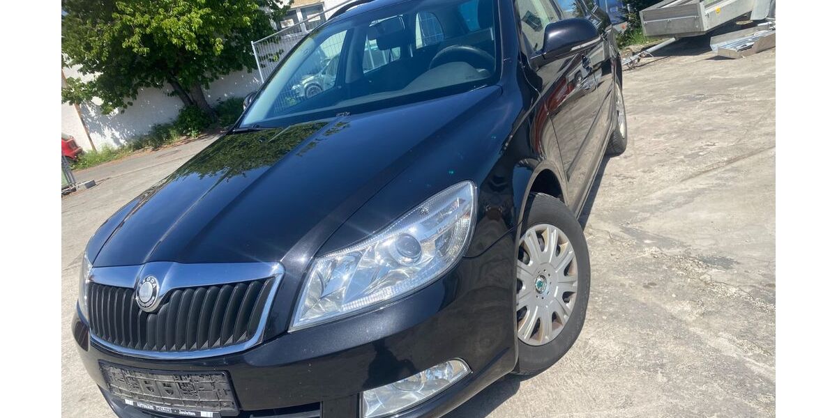 Skoda Octavia 303.333 km 1.549 &euro; Singen 78224