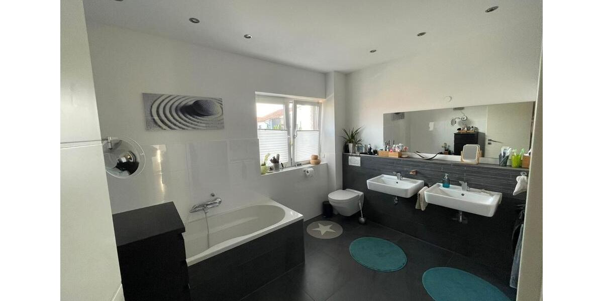 Einfamilienhaus Schwülper - 7 Zimmer, 197 m&sup2;, 749.000&euro; | Angebot:27096898