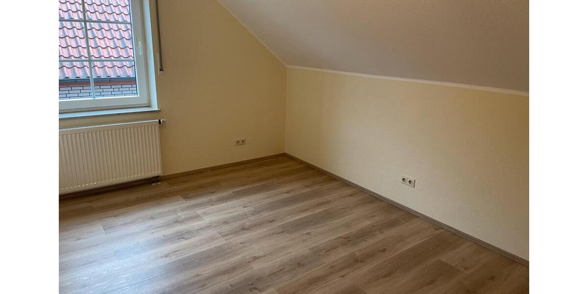 Mehrfamilienhaus, Wohnhaus Leopoldshöhe - 7 Zimmer, 185 m&sup2;, 879.000&euro; | Angebot:25403231