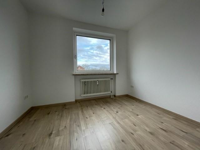 Etagenwohnung Wilhelmshaven Fedderwardergroden - 5 Zimmer, 92 m&sup2;, 629&euro; | Angebot:25963343