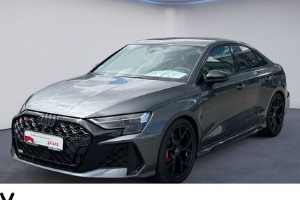 Audi RS3 2.000 km 72.780 &euro; Braunschweig 38124