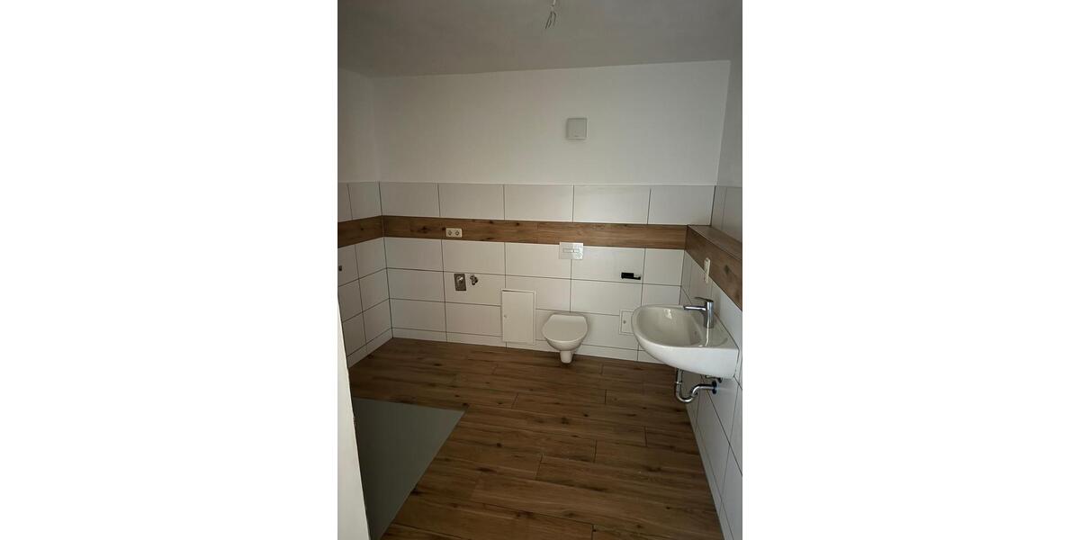 Terrassenwohnung Schleiz - 3 Zimmer, 83 m&sup2;, 462&euro; | Angebot:26262175