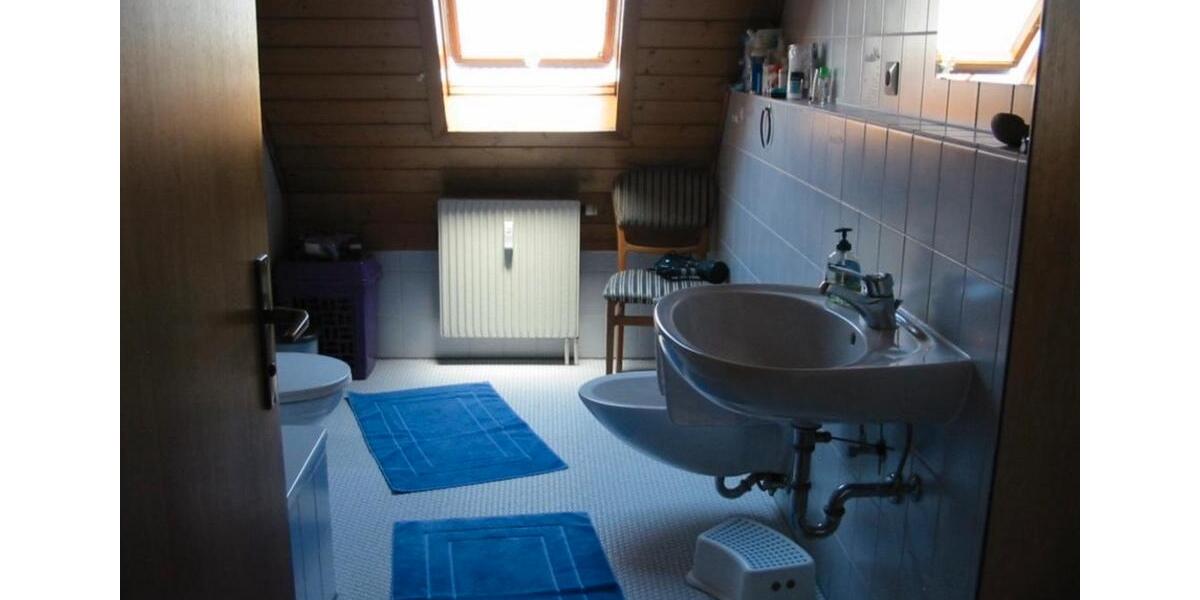 Dachgeschoßwohnung Neuenburg am Rhein - 3 Zimmer, 84 m&sup2;, 1.100&euro; | Angebot:26339926
