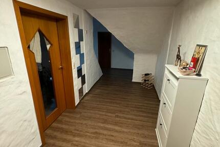 Lichtdurchflutete Wohnung im Dachgeschoss mit Balkon 2 zimmer