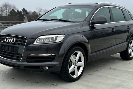 Audi Q7 235.000 km 6.990 &euro; Lübeck 23558