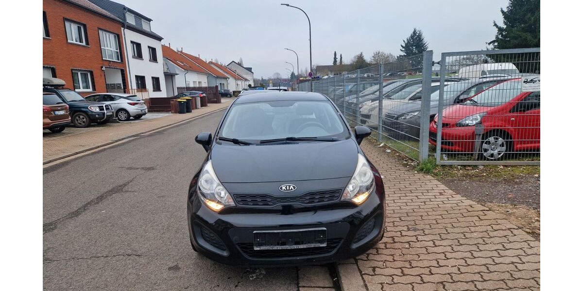 Kia Rio 54.000 km 4.599 &euro; Saarlouis 66740