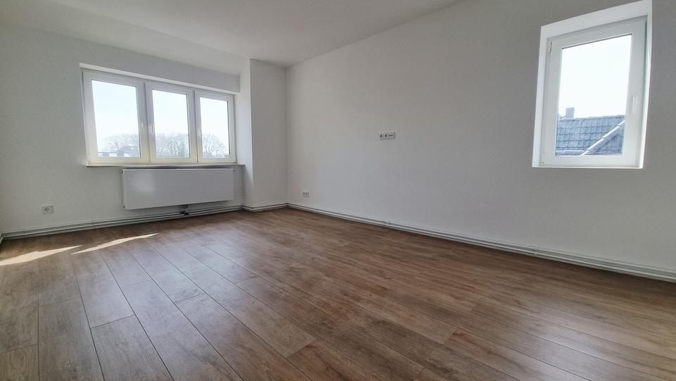 Etagenwohnung Brunsbüttel - 4 Zimmer, 90 m&sup2;, 810&euro; | Angebot:25894759