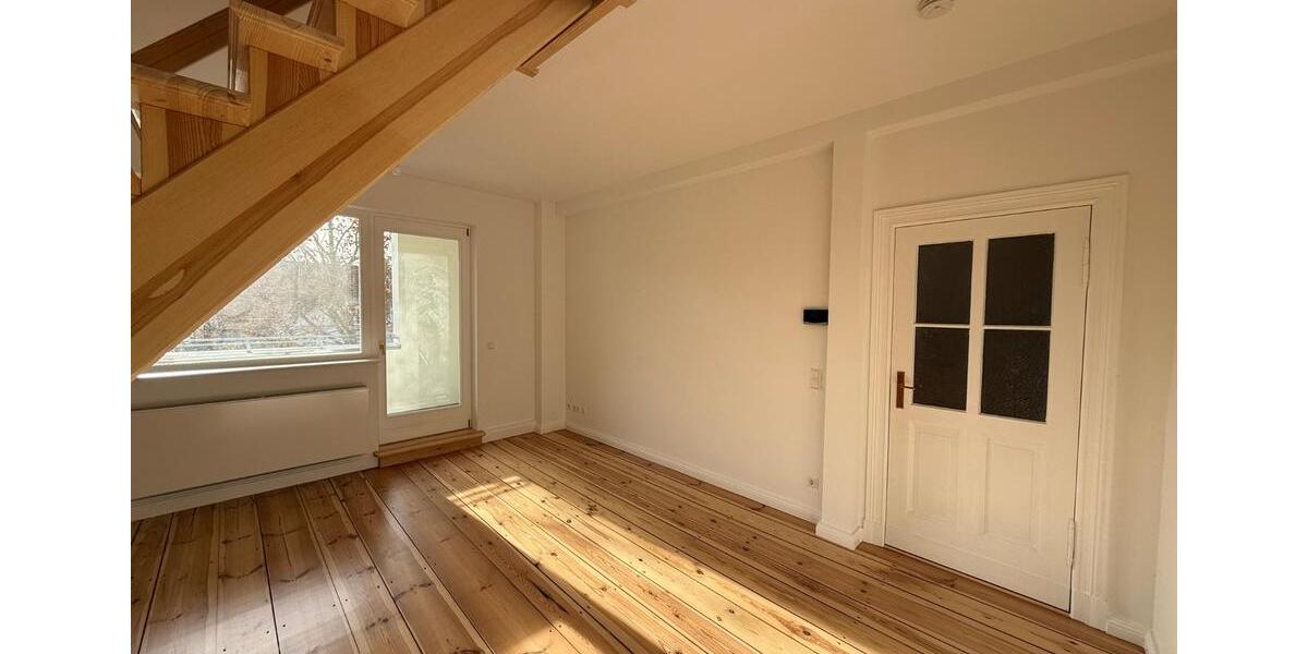 Dachgeschoßwohnung Berlin Steglitz-Zehlendorf - 2 Zimmer, 80 m&sup2;, 1.512&euro; | Angebot:25510565