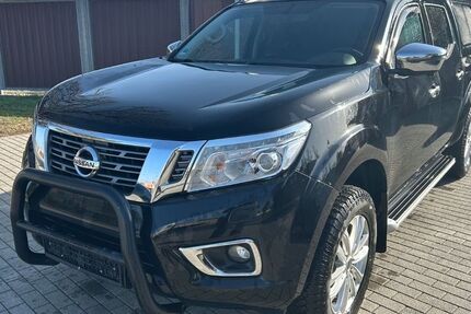 Nissan Navara 318.000 km 14.900 &euro; Bersteland 15910