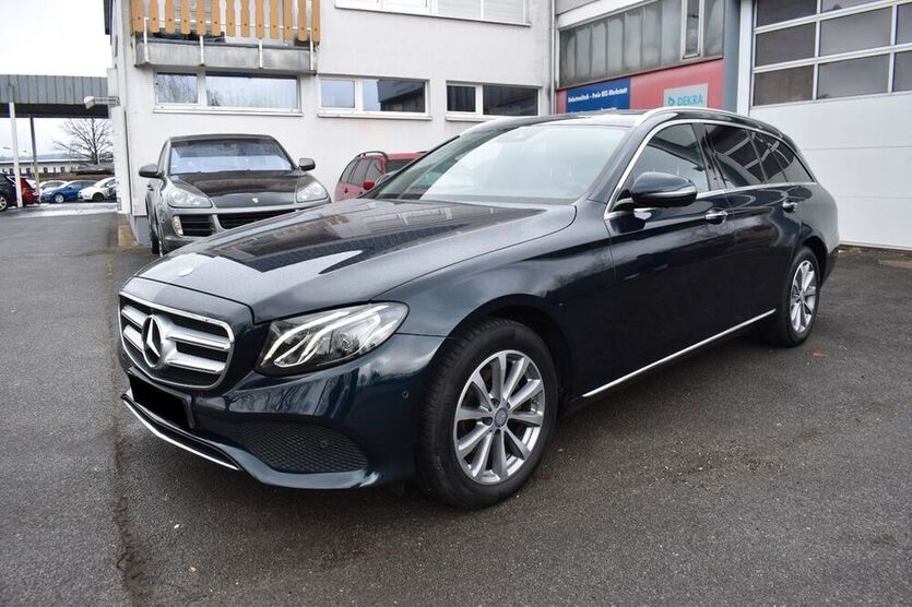 E 220