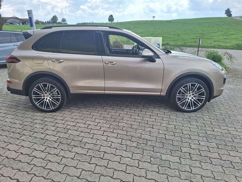 Porsche Cayenne 148.700 km 35.900 € Tuntenhausen 83104