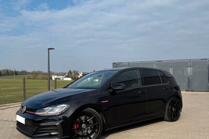 VW Golf 80.829 km 22.000 &euro; Sinntal 36391