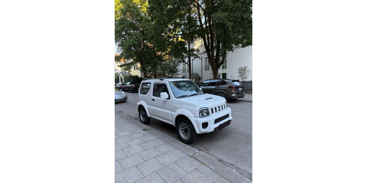 Suzuki Jimny 38.456 km 16.490 &euro; München 81679